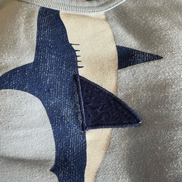 18-24M baby gap shark sweater - Picture 4 of 5